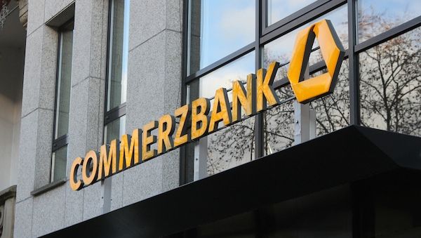 Bericht: Commerzbank steht kurz vor Einigung über Stellenabbau