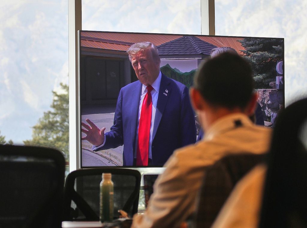 Trump warnt vor Sondersteuern und Gesetzen für US-Tech-Konzerne