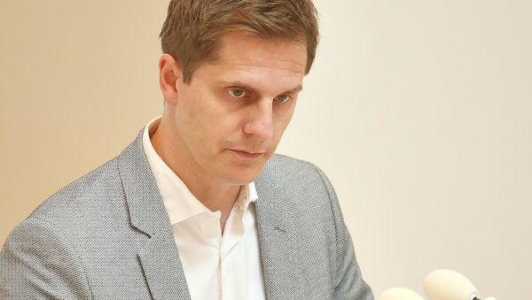Brandenburger Justizminister unterstützt elektronische Fußfessel im Gewaltschutzgesetz