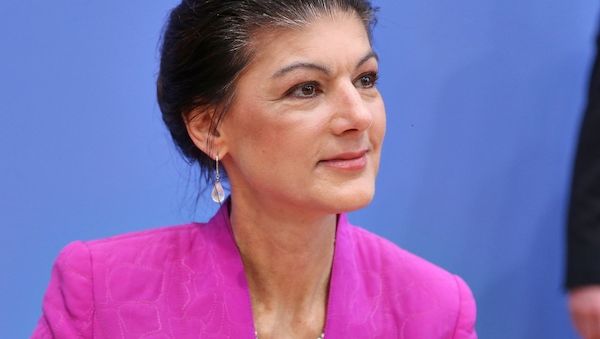 Wagenknecht will gegen Wehrdienst-Reform mobilisieren