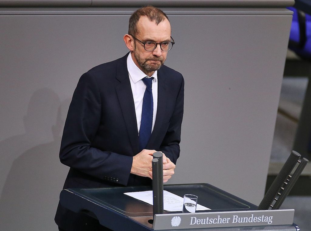 Rufe aus Union nach allgemeinem Dienstjahr auch für Ausländer