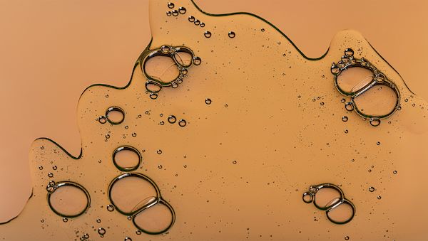 Myrto Naturkosmetik –Alles über Peptide in der Hautpflege – sanfte Power für empfindliche Haut