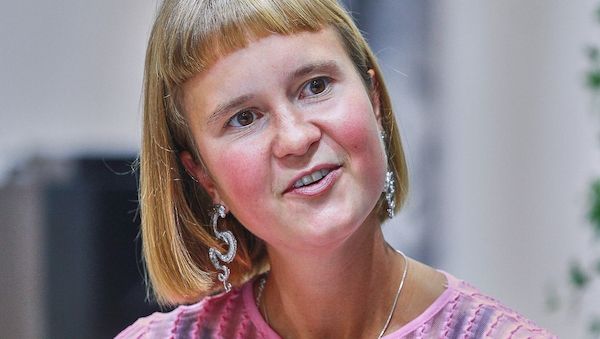 Caroline Wahl plant Bootsführerschein nach drittem Roman