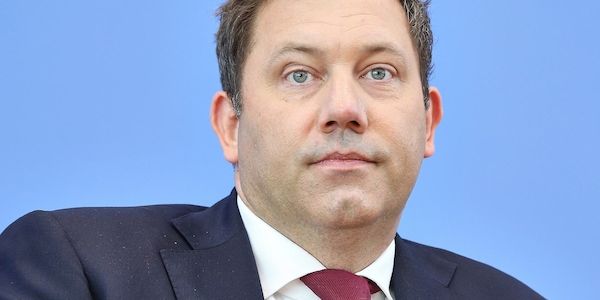 Klingbeil setzt auf härteren Kurs gegen Sozial- und Steuerbetrug