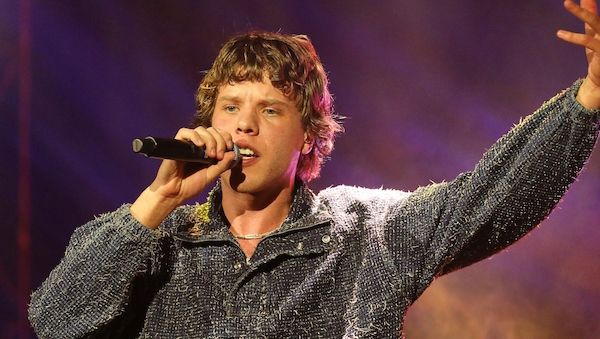 "Golden" weiter an Single-Charts-Spitze - Zartmann zurück auf Rang 3