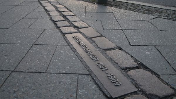 Lohnentwicklung zwischen Ost und West geht weiter auseinander