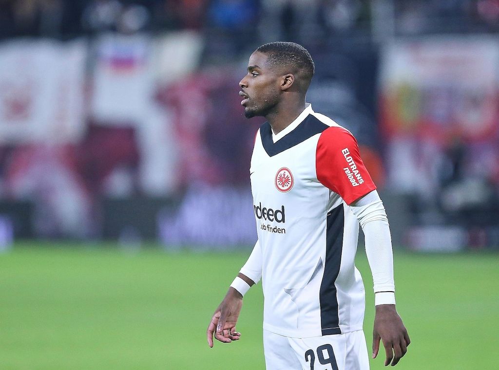 Eintracht Frankfurt verleiht Nkounkou nach Turin