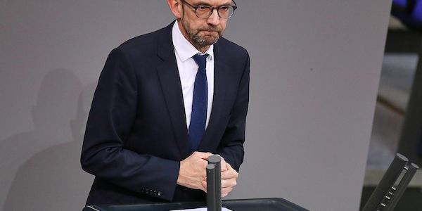 Rufe aus Union nach allgemeinem Dienstjahr auch für Ausländer