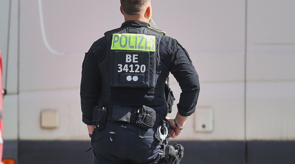 Mann randaliert mit Schreckschusswaffe