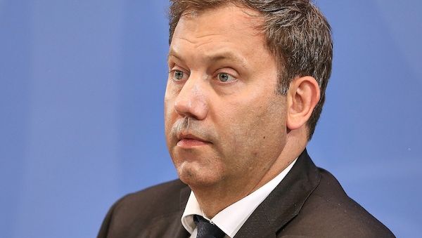 Schröder lobt Klingbeils Reformbemühungen als "mutig"