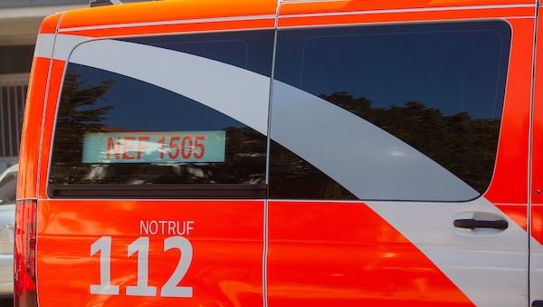 Nase gebrochen bei Raubüberfall in Berlin-Mitte