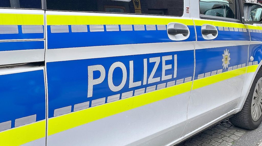 Unbekannte beschmieren Bundeswehr-Werbetafeln in Bremen