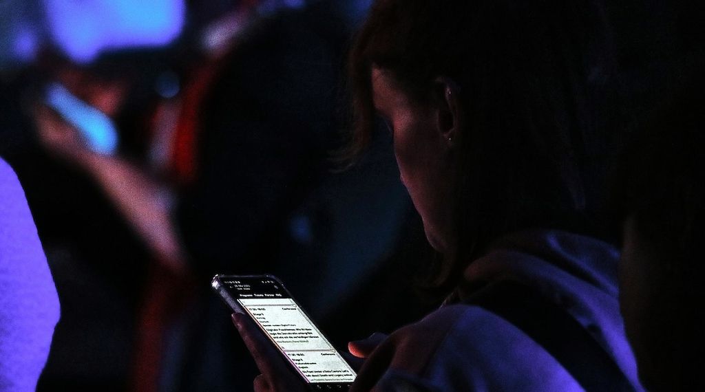 CDU will Handynutzung an Hamburgs Schulen gesetzlich regeln