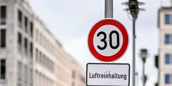 Berlin hebt Tempo 30 auf 23 Hauptstraßen wieder auf