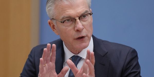 Wirtschaftsweiser für weniger Leistungen in Pflegeversicherung