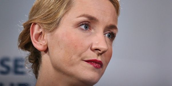 Linke für Abschaffung der Bemessungsgrenze in der GKV