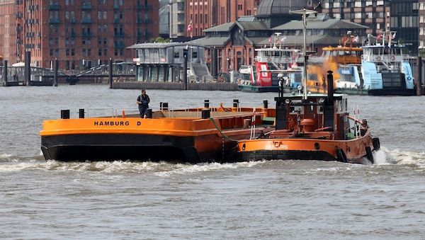 Deicherhöhung in Hamburg planmäßig vor Sturmflutsaison abgeschlossen