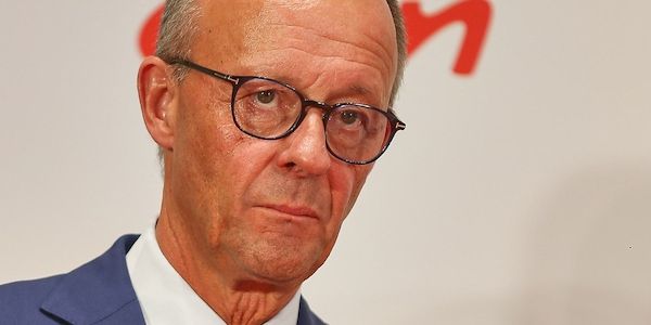 Bericht: Datenhändler verkaufen Handynummern von Merz und Ministern