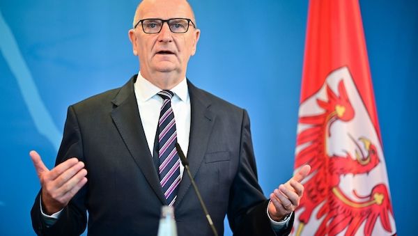 Woidke besorgt wegen russischer Drohnen im Luftraum Polens