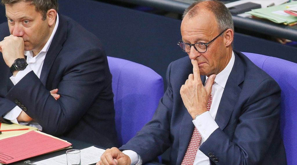 Insa: Schwarz-Rot fällt auf neuen Tiefststand