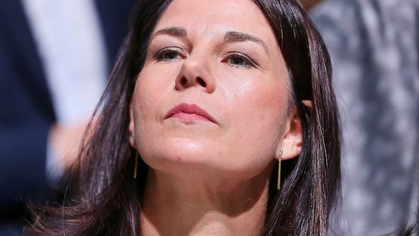 Ex-Außenministerin Baerbock verteidigt Afghanen-Aufnahmeprogramm