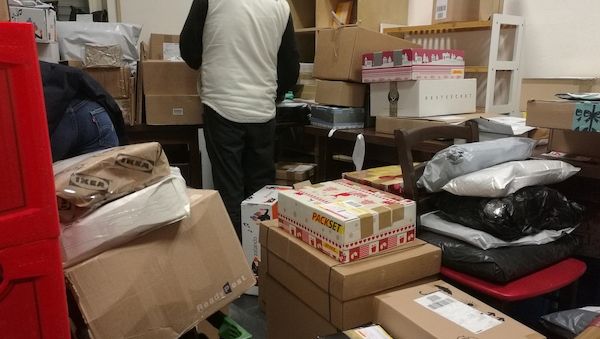 Zollgewerkschaft warnt vor Päckchensteuer auf Billigimporte