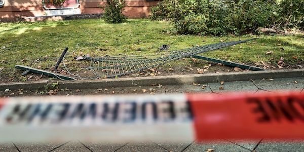 Berlin: Autofahrer erfasst Radler auf Mauerweg – ein Toter