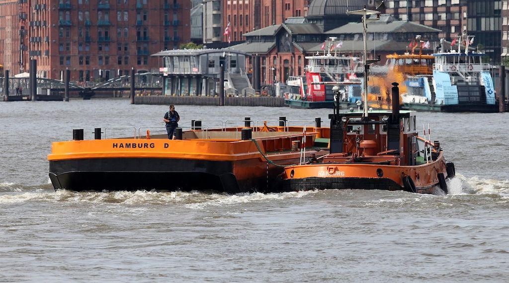 Deicherhöhung in Hamburg planmäßig vor Sturmflutsaison abgeschlossen