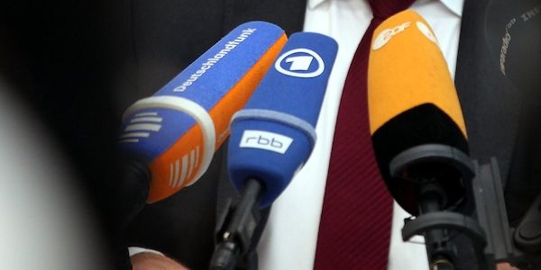 Medien fordern von Merz Protest gegen US-Visa-Pläne