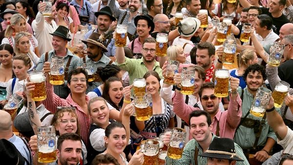 «OkSoberfest» soll nüchterne Wiesn nach Berlin bringen