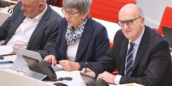 Brandenburger Koalition will Frist für Kommunalabschlüsse verlängern