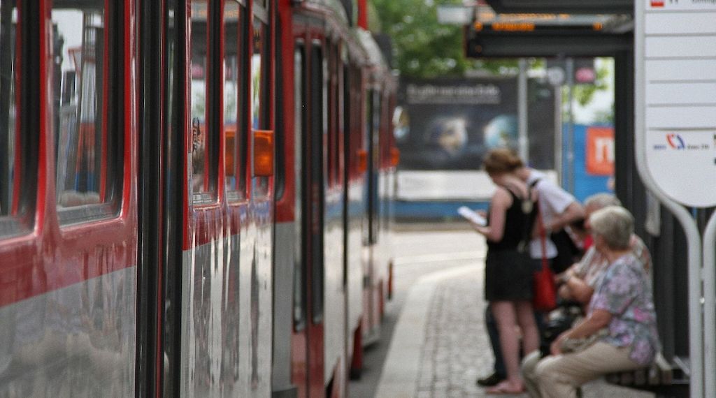 Sozialverband fordert langfristige Sicherheit für Deutschlandticket