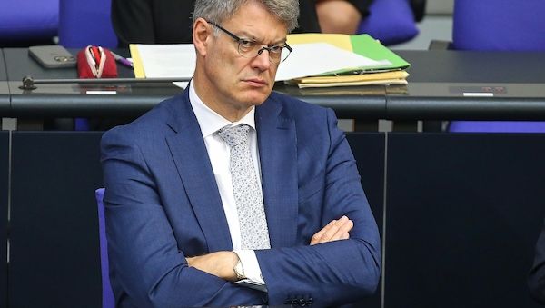 DB-Betriebsratschefin kritisiert Schnieder in internem Schreiben