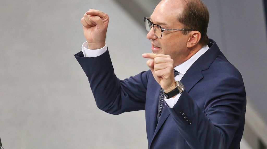 Dobrindt warnt vor "politischem Kipppunkt"