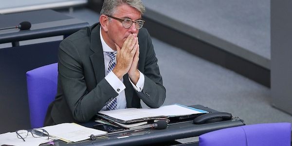 Kulturstaatsminister will Förderung bei Antisemitismus entziehen