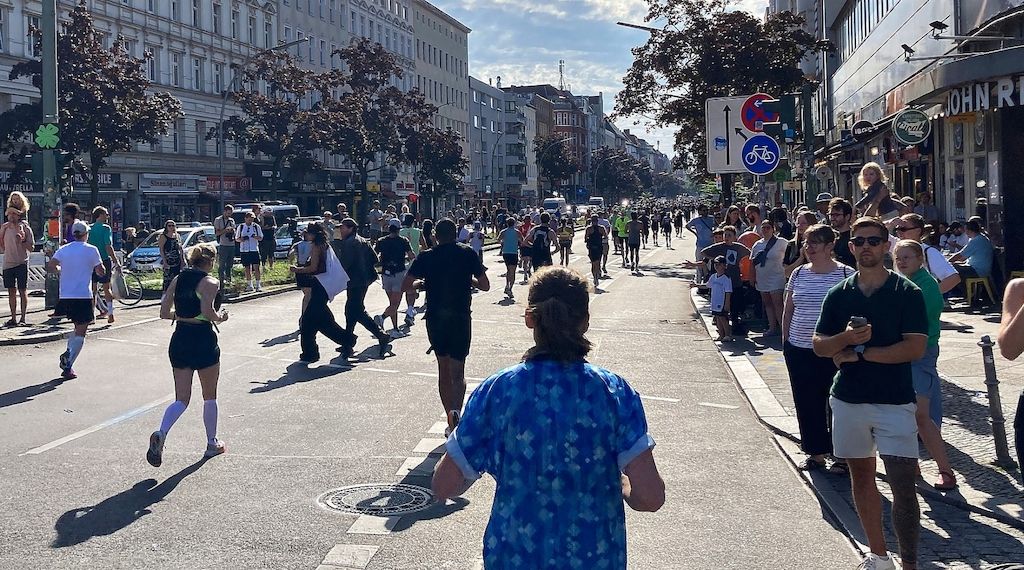 Kenianer Sabastian Sawe gewinnt 51. Berlin-Marathon