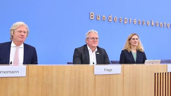 Bahnbranche hält Schnieders Bahn-Ambitionen für "etwas zu lasch"