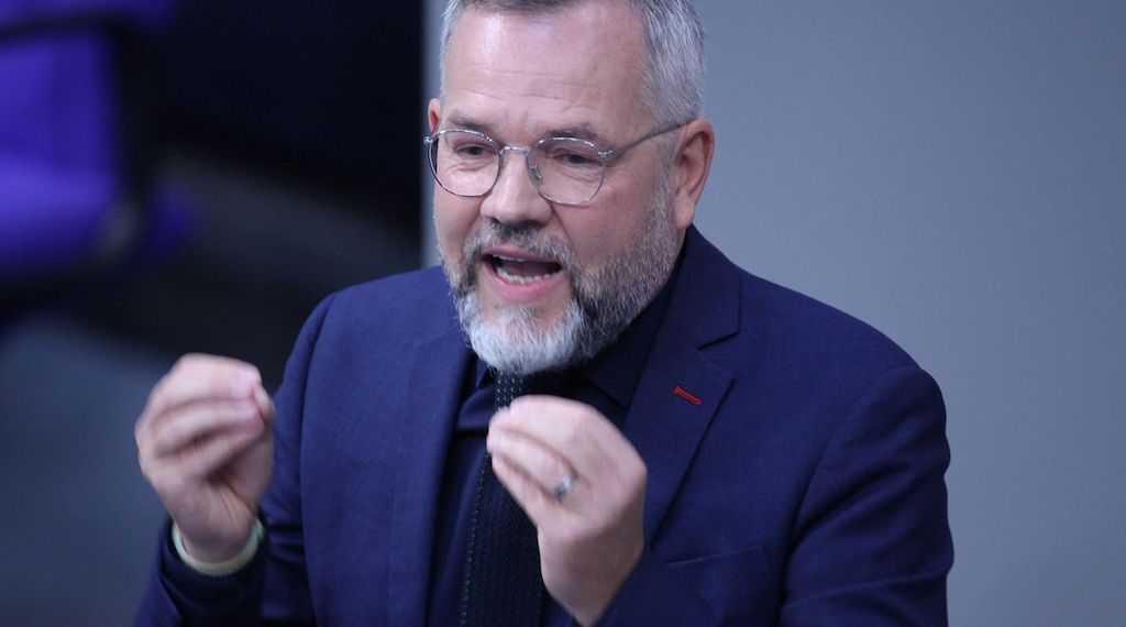 Ex-Politiker Roth fordert Ausbau der Psychotherapie-Strukturen