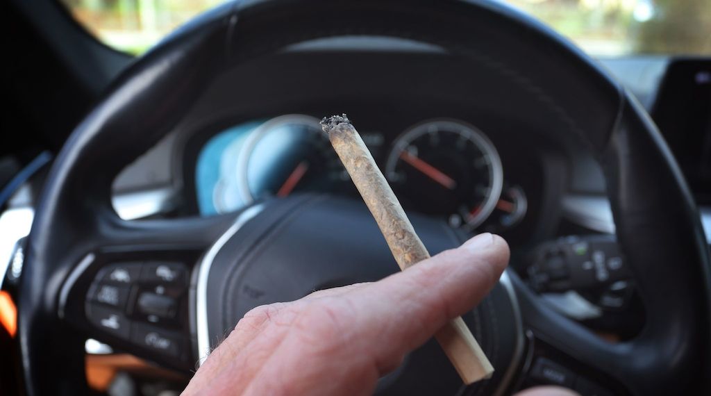 Brandenburg will Verbot für Alkohol-Cannabis-Mix am Steuer