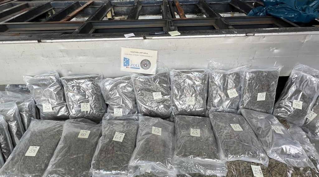 Kölner Zoll stellt Drogen im Wert von einer Million Euro sicher
