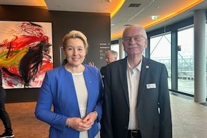 Kurs halten im politischen Herbst - Franziska Giffey beim bwg-Frühstück über Doppelhaushalt und internationale Perspektiven Bild 1