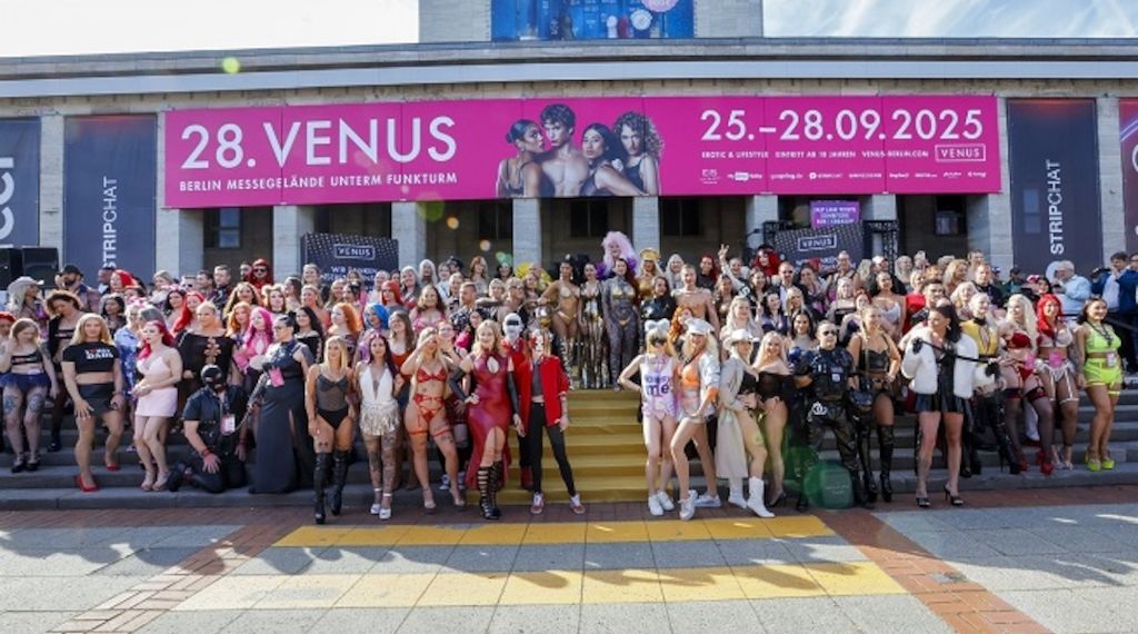 Venus: Vier Tage voller Stars, Shows und Neuheiten in den Berliner Messehallen unterm Funkturm