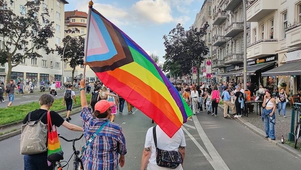Union gegen Verfassungsänderung zum Schutz sexueller Identität