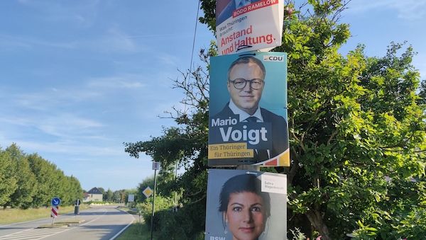 Umfrage: Ost-Wähler an Rändern fürchten wirtschaftlichen Abstieg