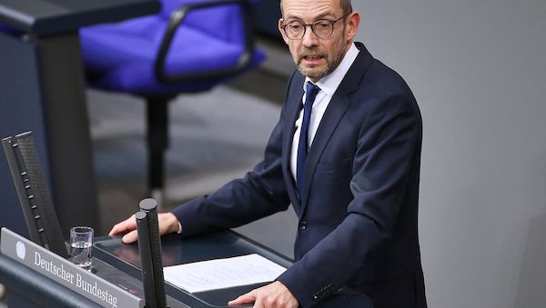 CDU-Mann Röwekamp: Kompetenzgerangel bei Drohnenabwehr beenden