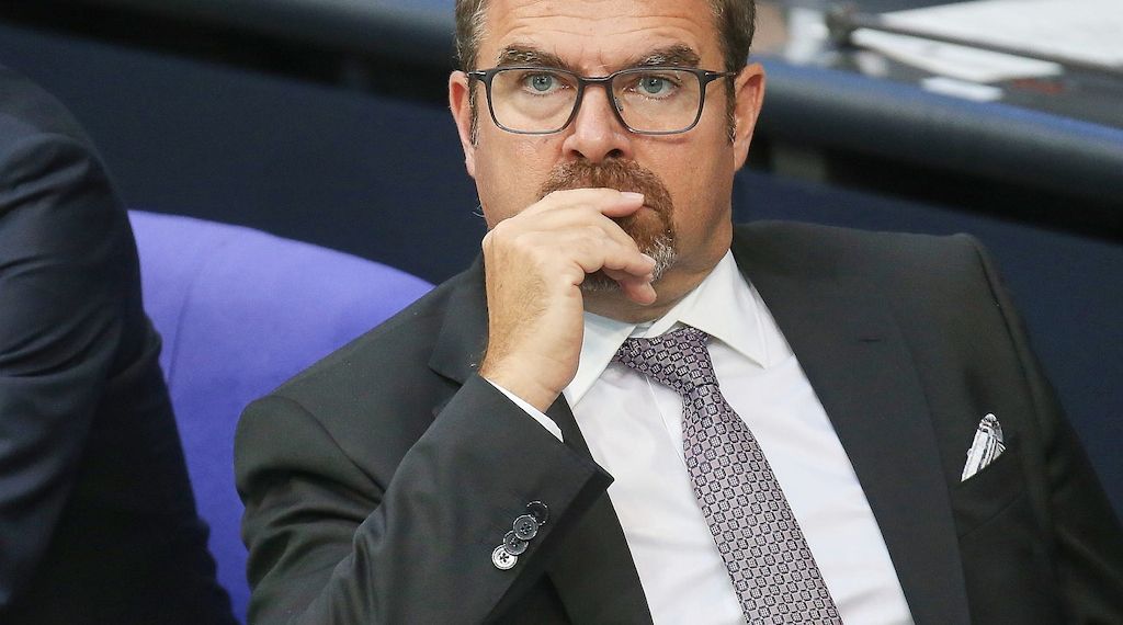 Schwarz-Rot uneinig über Umgang mit russischen Kampfjets