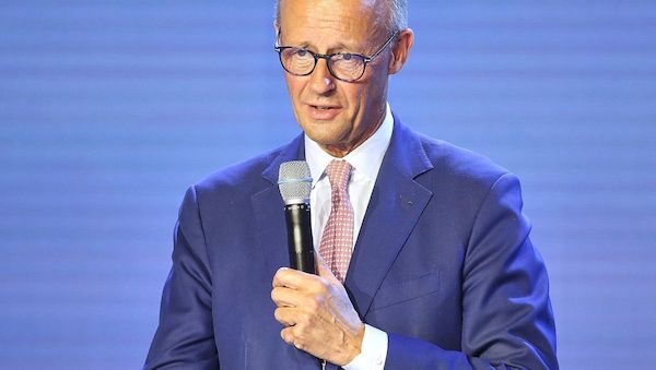 Merz sieht Deutschland "nicht im Krieg" und "nicht im Frieden"