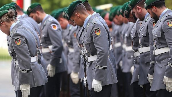 Mehrheit der Deutschen will Bundeswehr als Teil von Europa-Armee
