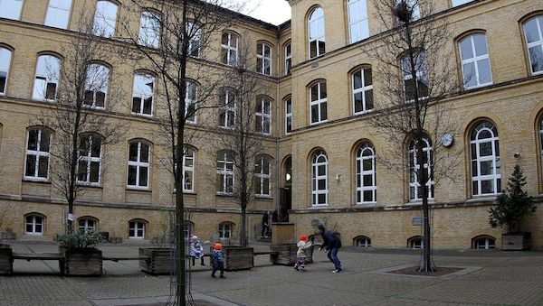 Bayern führt tägliche Bewegungsstunde an Grundschulen ein