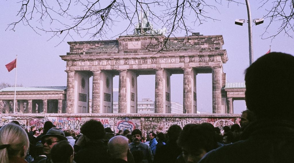 Grüne Jugend Brandenburg fordert strukturelle Veränderungen 35 Jahre nach Einheit